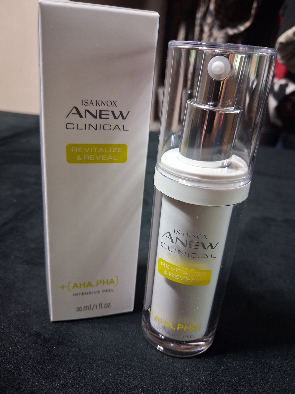 Anew Clinical Revitalize & Reveal Intensive Peel - White